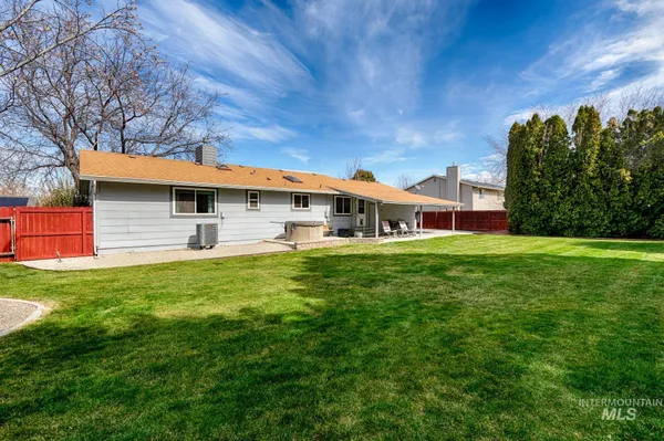 $598,900 | 525 Donna Drive, Nampa, ID 83686