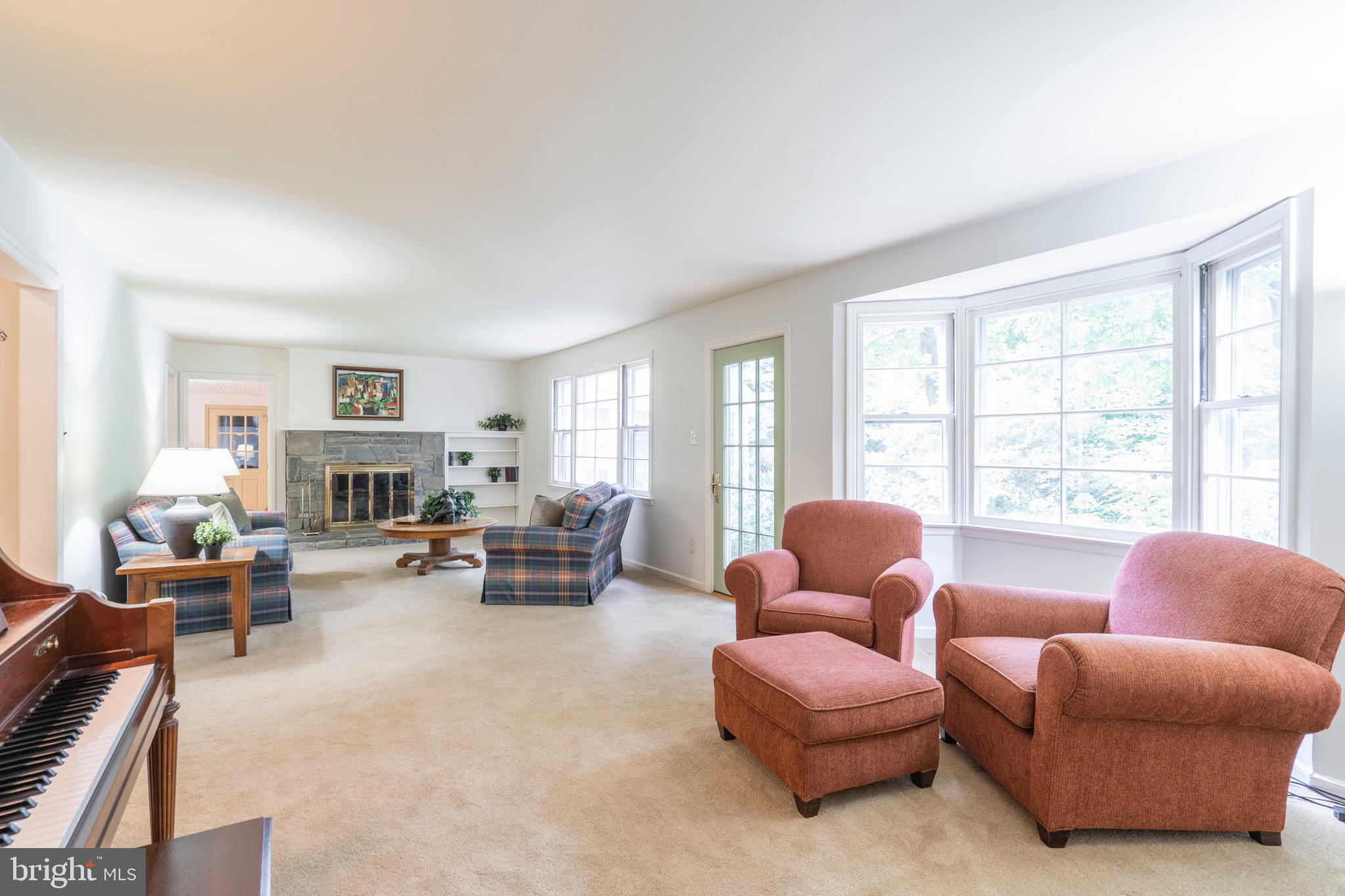 651 Knox Road Wayne, PA 19087 - Photo 18 of 59 Living room