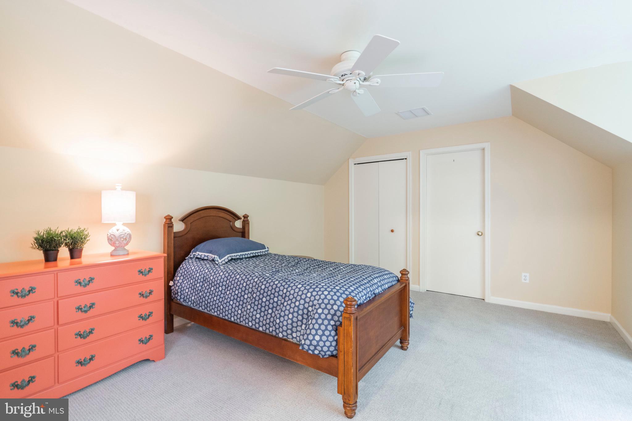 651 Knox Road Wayne, PA 19087 - Photo 31 of 59 2nd floor - 2nd bedroom