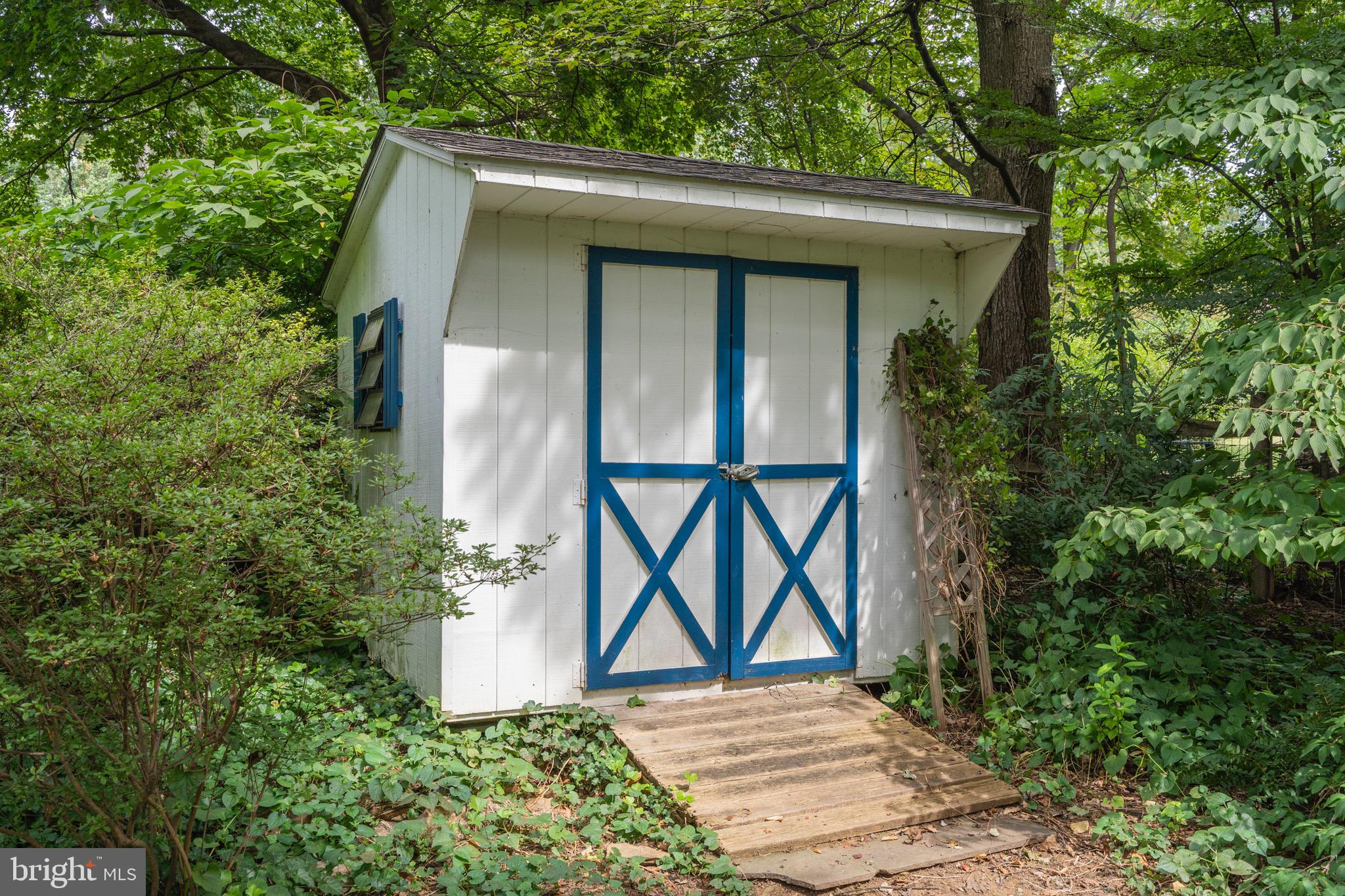 651 Knox Road Wayne, PA 19087 - Photo 48 of 59 Garden shed