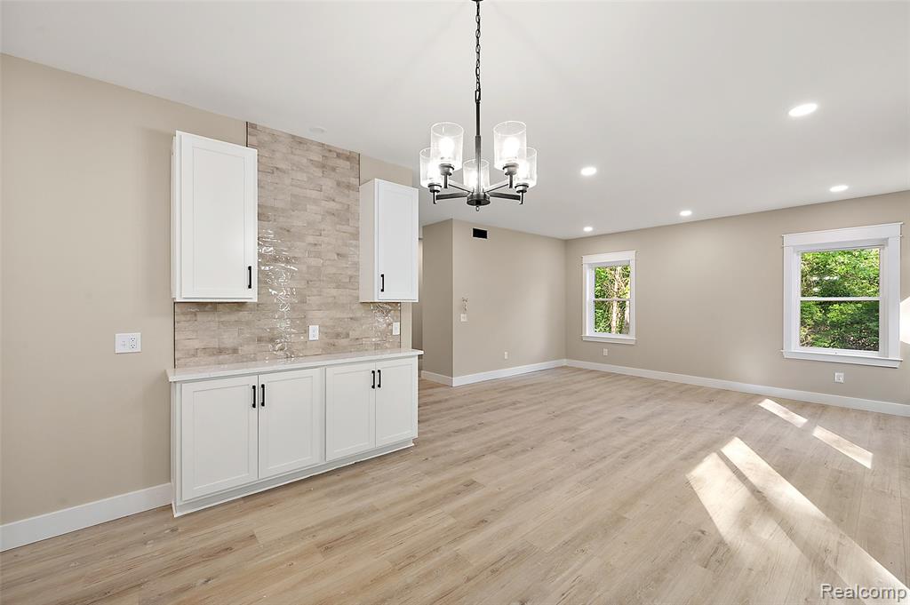 9355 Andersonville Road Clarkston, MI 48346 - Photo 23 of 57