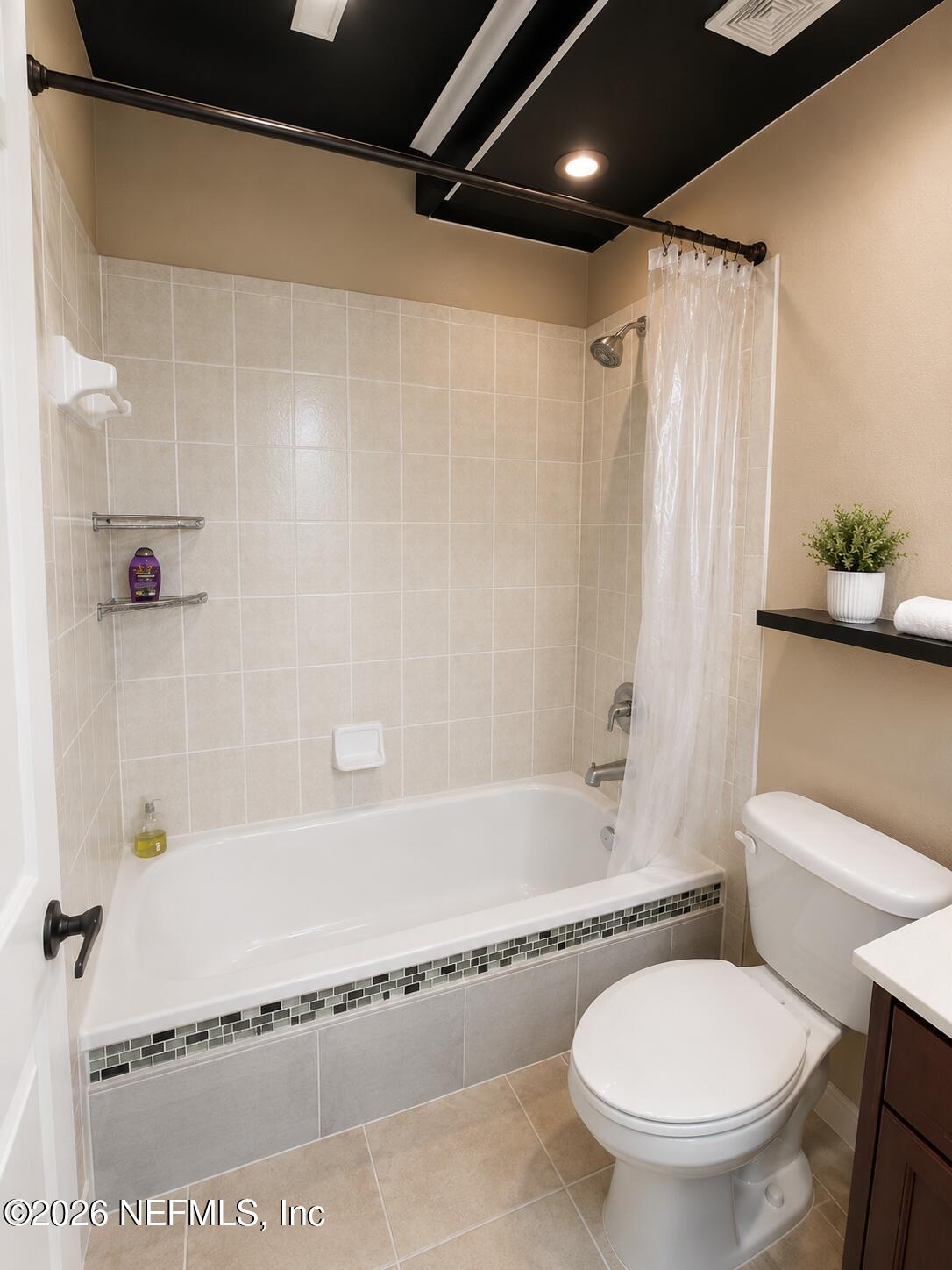 9745 Touchton Road, Unit 1822 Jacksonville, FL 32246 - Photo 16 of 21 Bathroom2