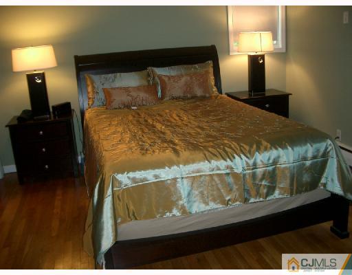 5 Finley Road Edison, NJ 08817 - Photo 6 of 10