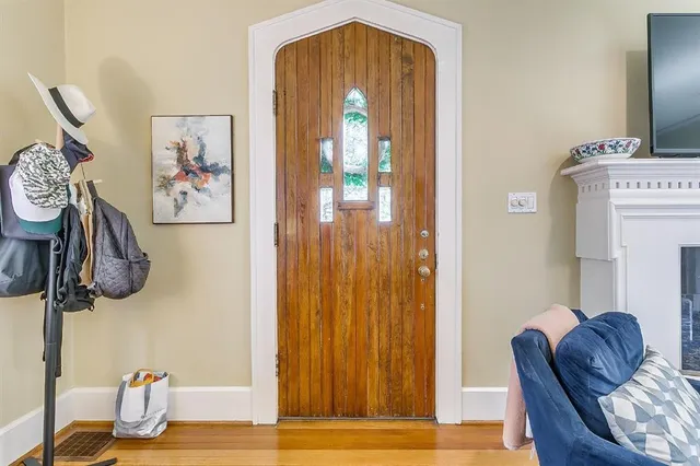 a view of entryway with livingroom and furniture
