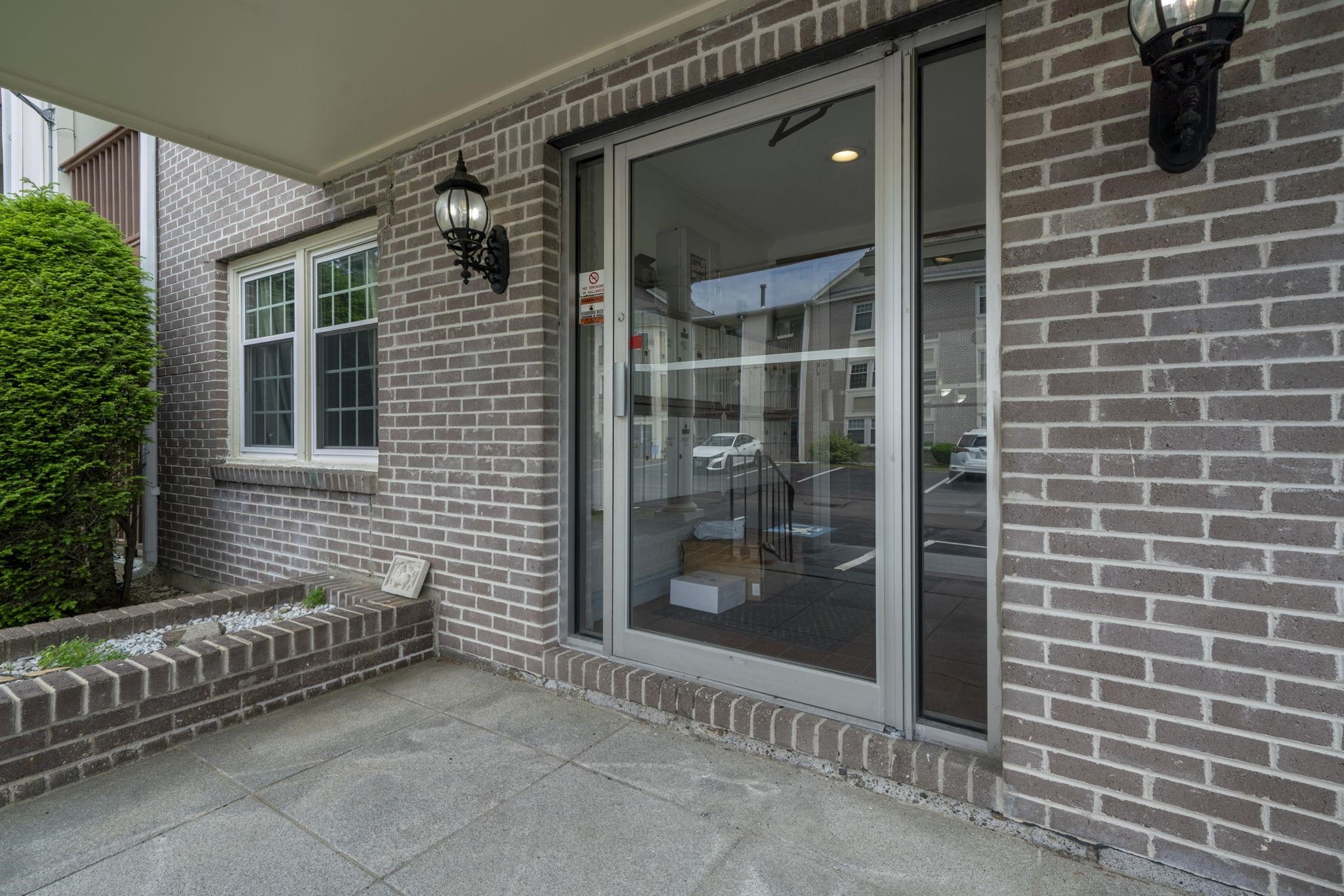 184 Cannongate III Road, Unit 184 Nashua, NH 03063 - Photo 3 of 32