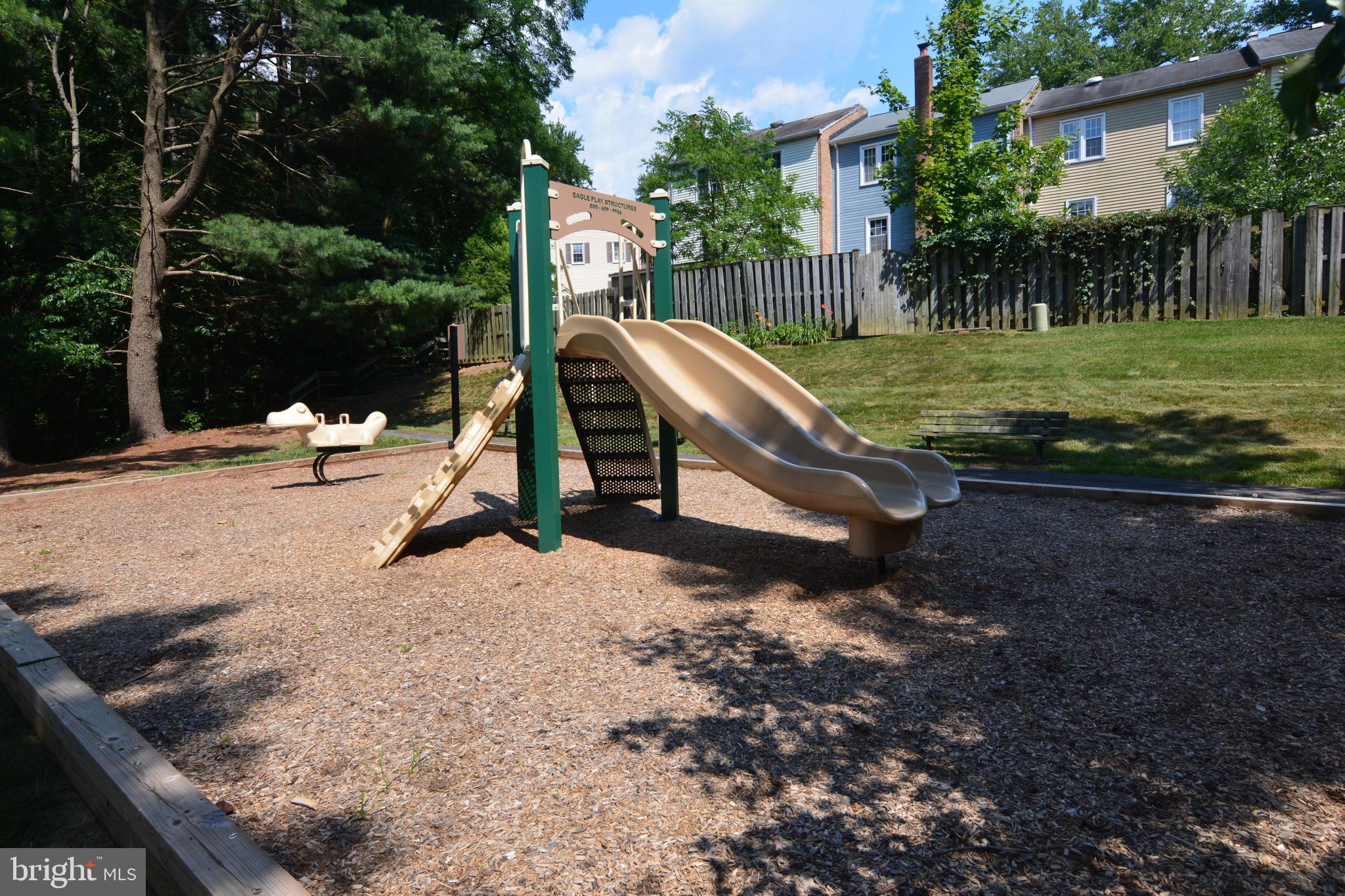 8335 Moline Place Springfield, VA 22153 - Photo 26 of 33 Park behind house