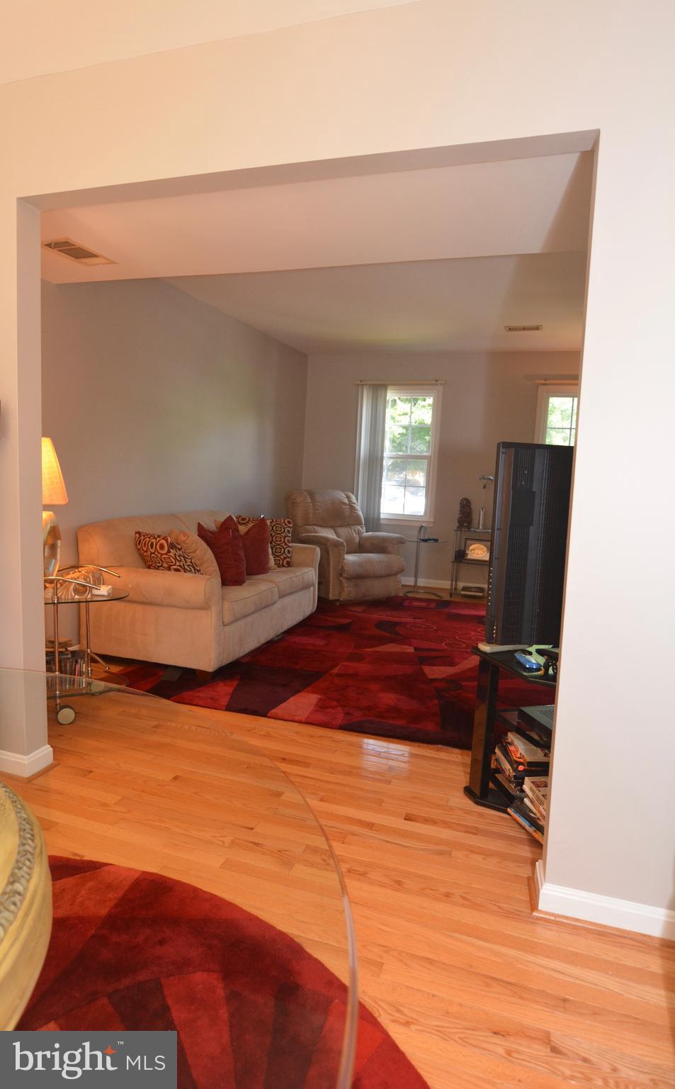 8335 Moline Place Springfield, VA 22153 - Photo 10 of 33 Gallery Image 10