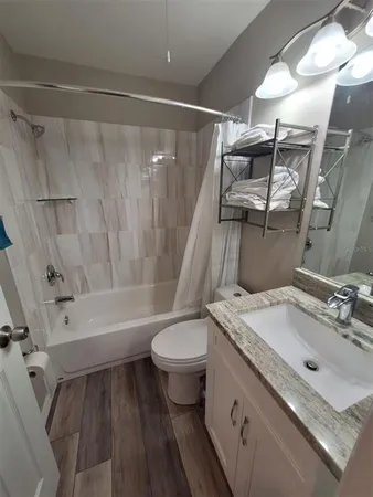 $1,350 | 3255 South Beneva Road, Unit 102, Sarasota, FL 34232