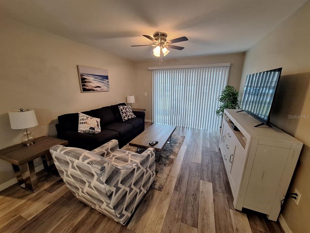 3255 South Beneva Road, Unit 102 Sarasota, FL 34232 - Photo 3 of 17