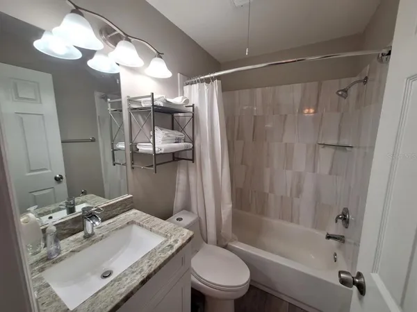 $1,350 | 3255 South Beneva Road, Unit 102, Sarasota, FL 34232