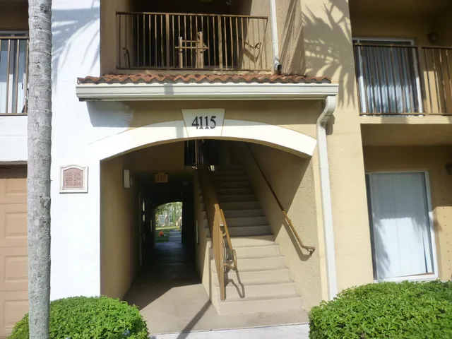 a view of a entryway of the house