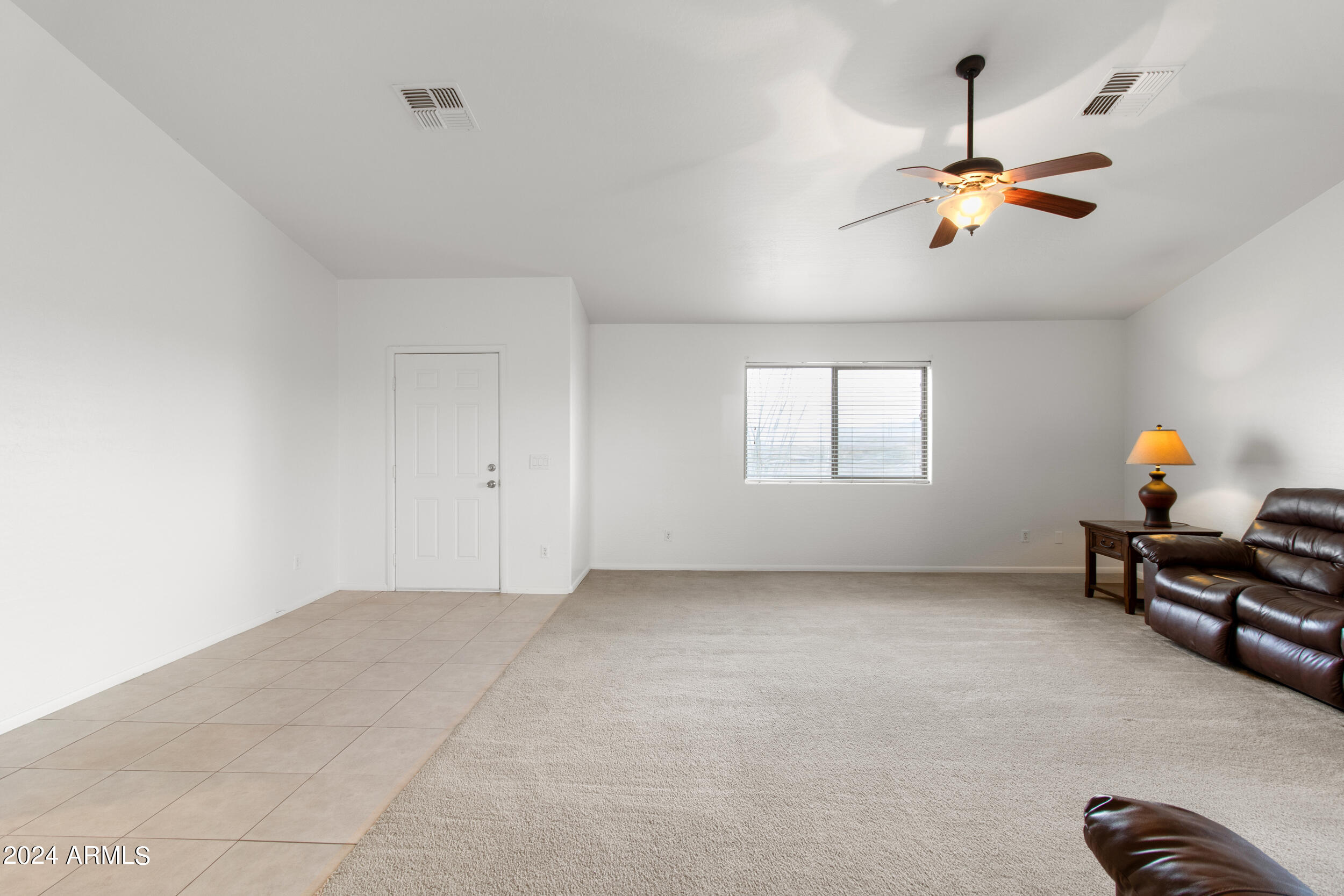 35144 West Elliot Road Arlington, AZ 85322 - Photo 7 of 25 Living Room/Foyer