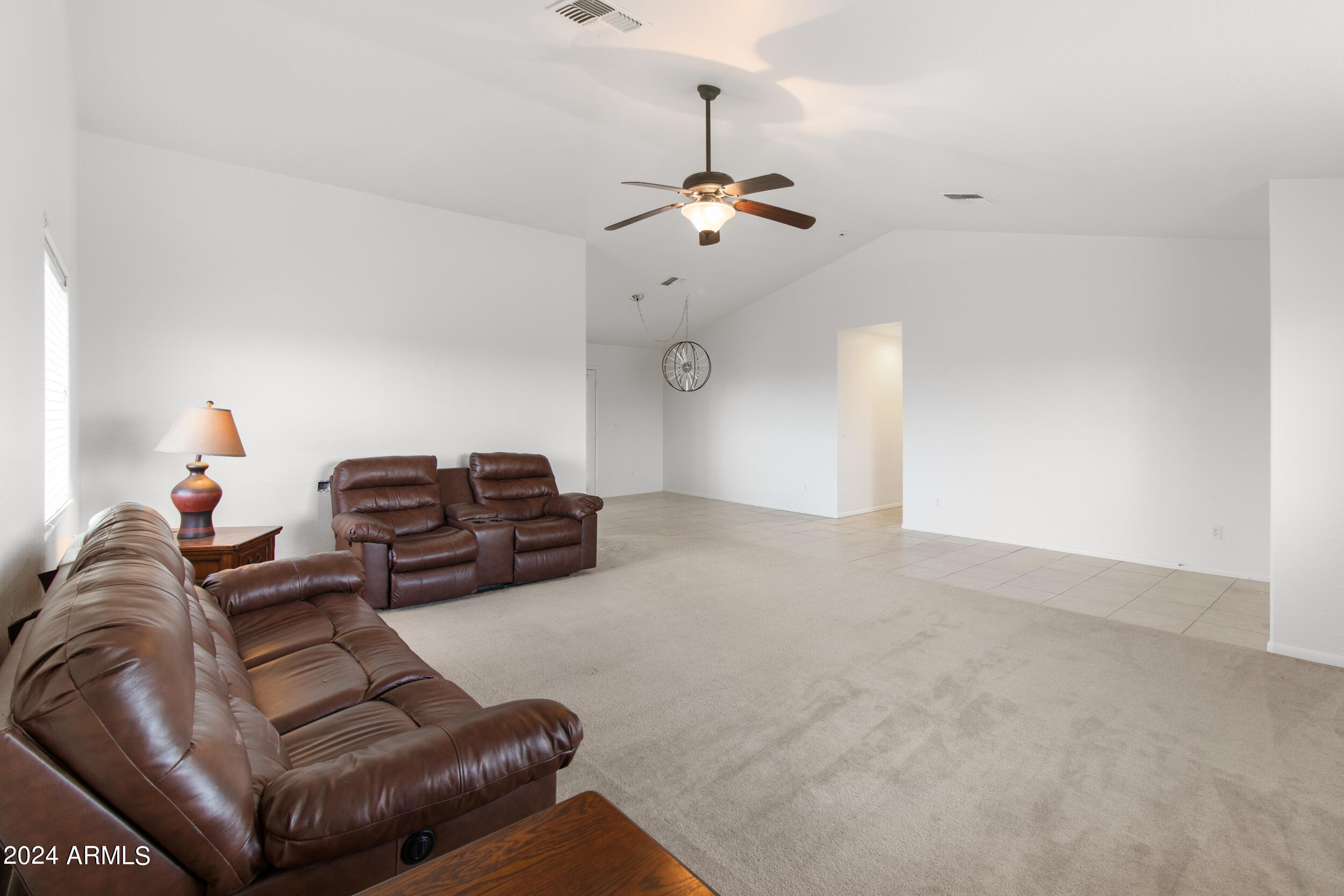 35144 West Elliot Road Arlington, AZ 85322 - Photo 9 of 25 Living Room/Entryway
