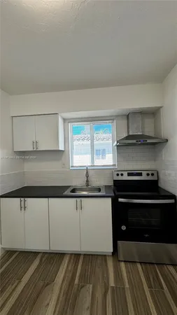 $1,700 | 120 Northeast 55th Street, Unit 4, Miami, FL 33137