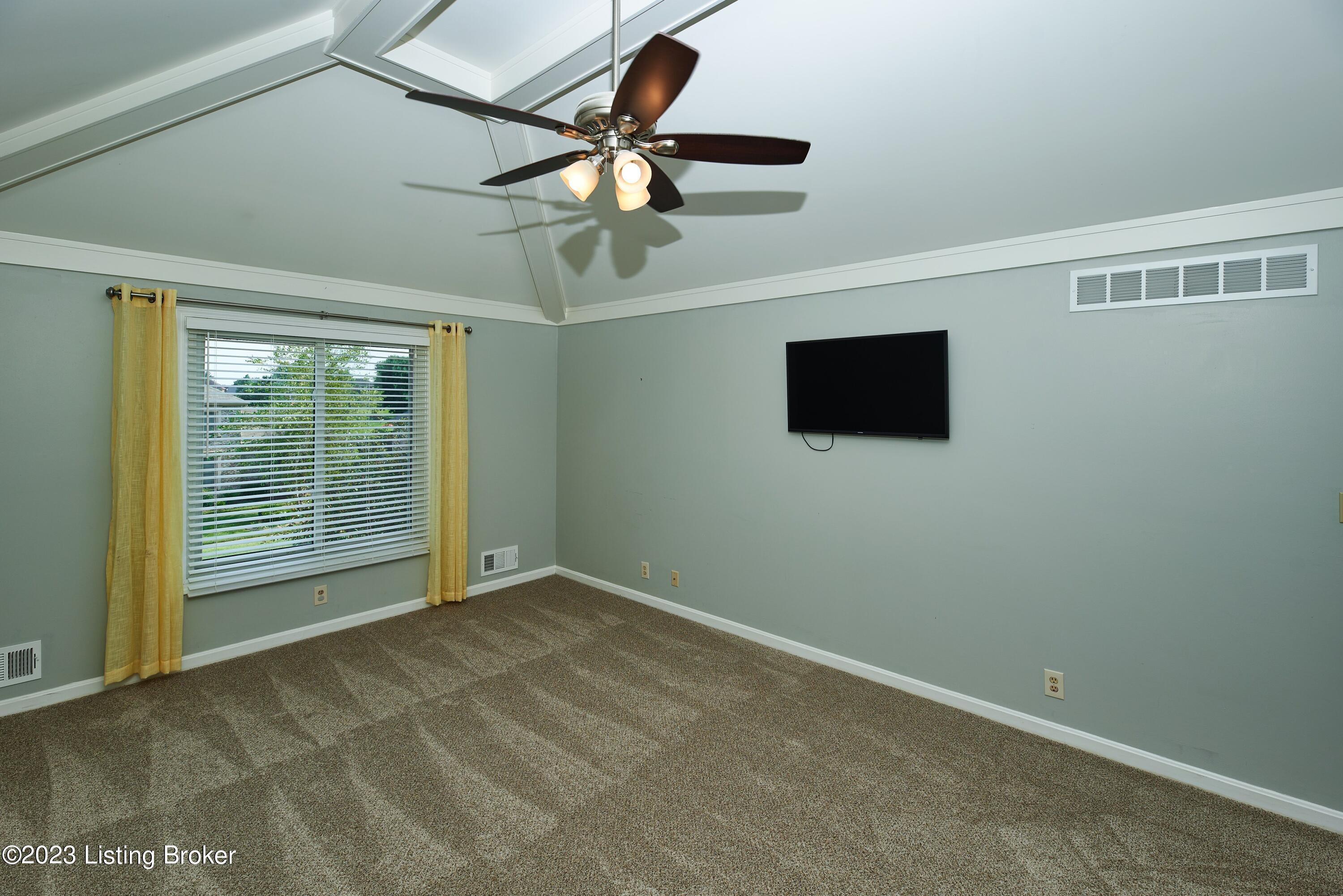 10407 Long Home Road Louisville, KY 40291 - Photo 19 of 29 Primary Bedroom