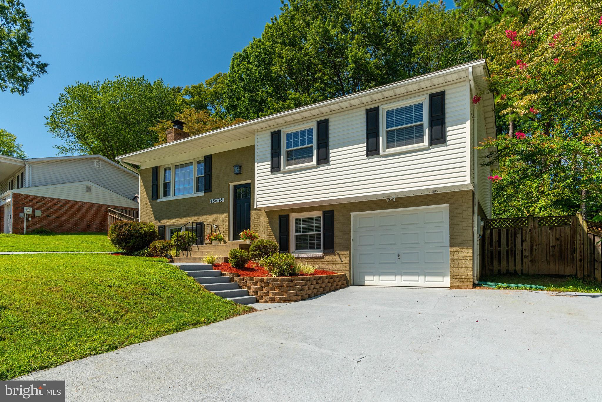 13638 Kingsman Road Woodbridge, VA 22193 - Photo 2 of 40 One Car Garage