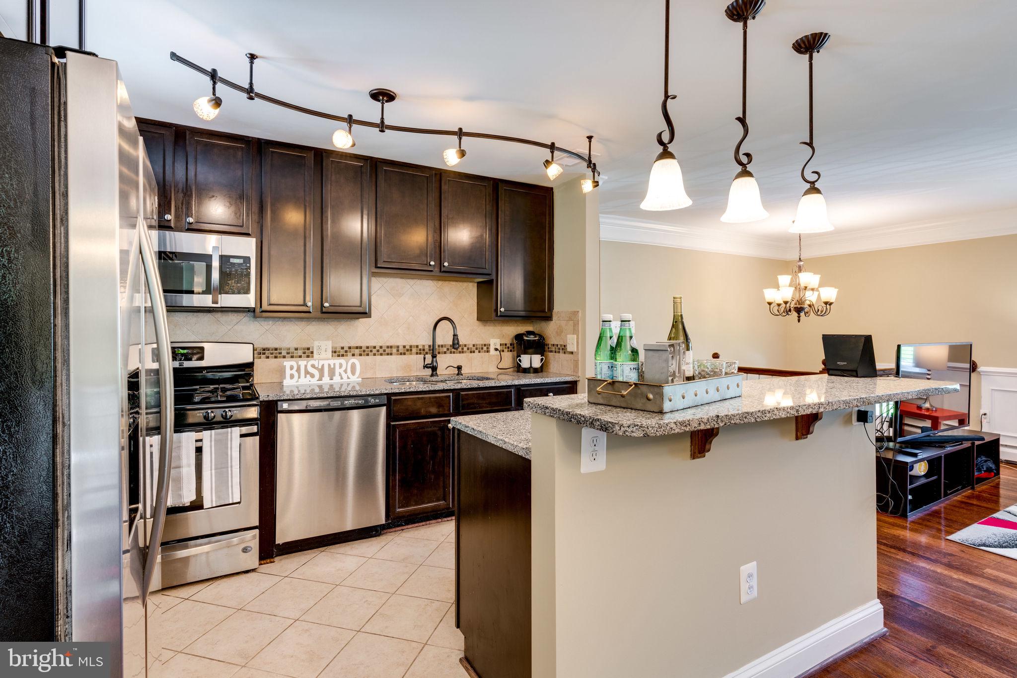 13638 Kingsman Road Woodbridge, VA 22193 - Photo 13 of 40 Kitchen