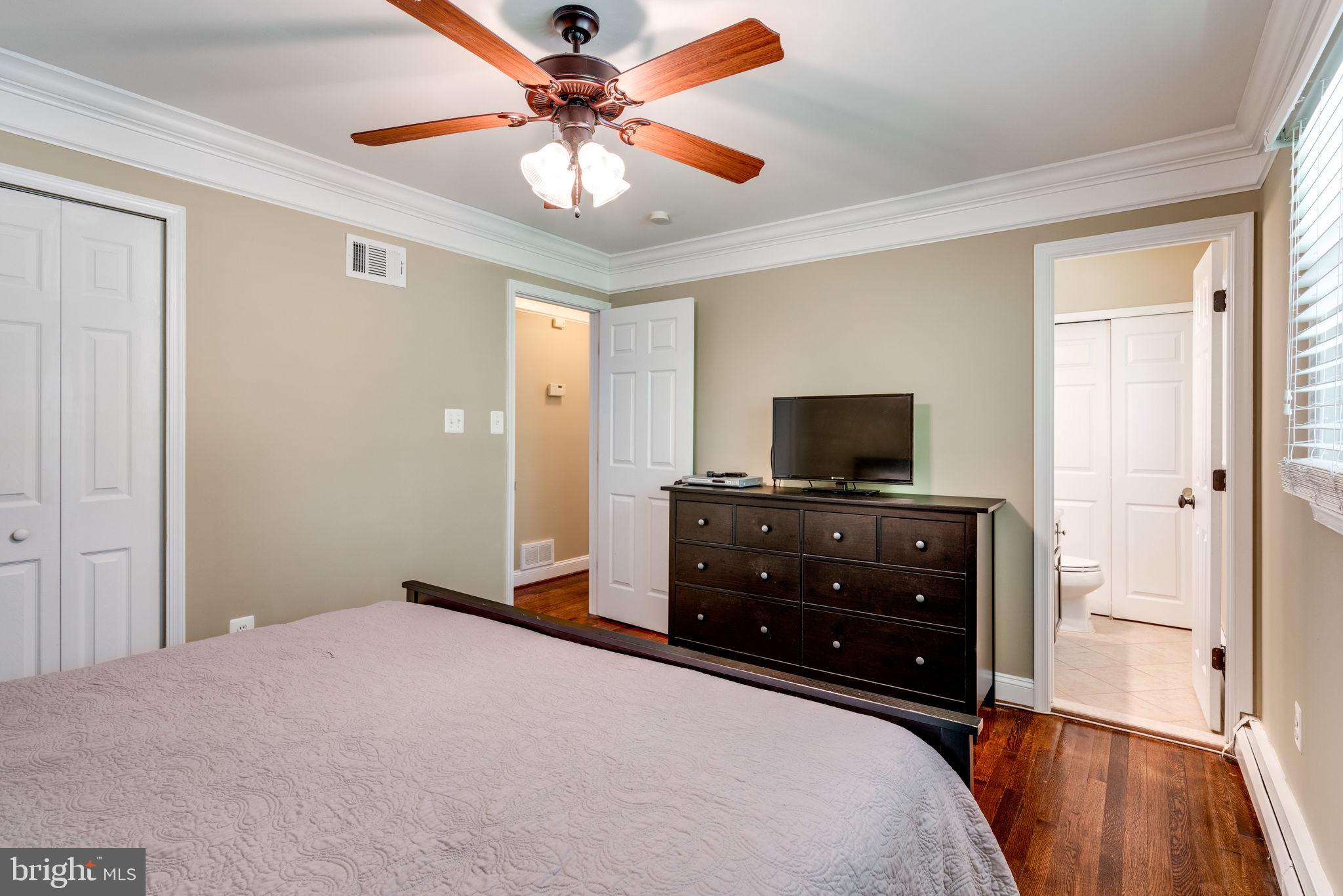 13638 Kingsman Road Woodbridge, VA 22193 - Photo 21 of 40 Master Bedroom