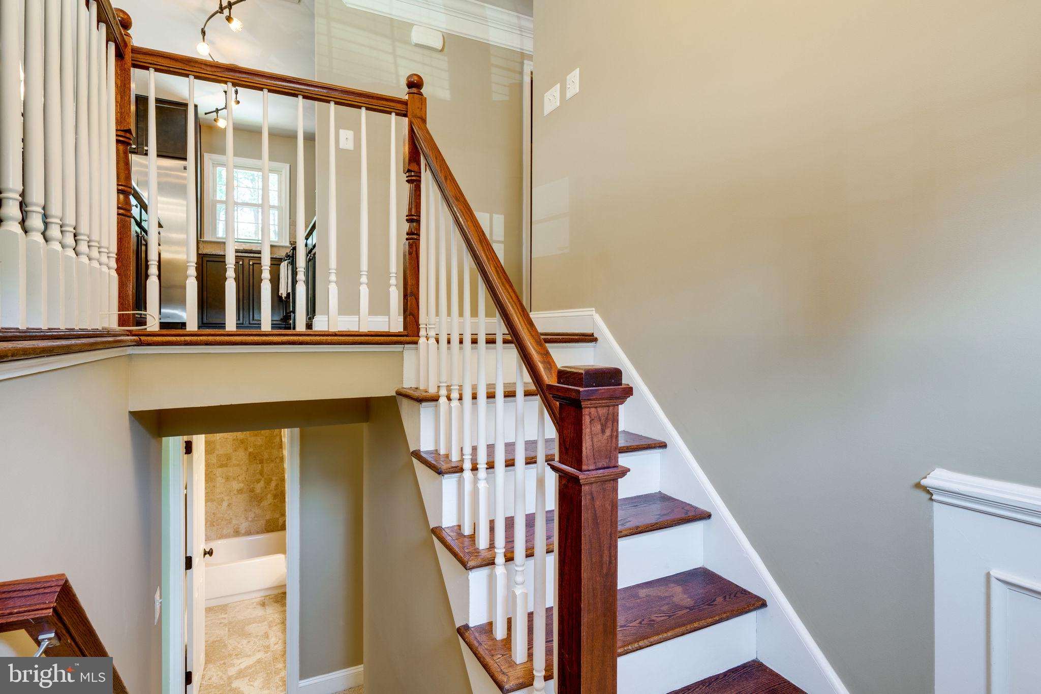 13638 Kingsman Road Woodbridge, VA 22193 - Photo 4 of 40 Entry