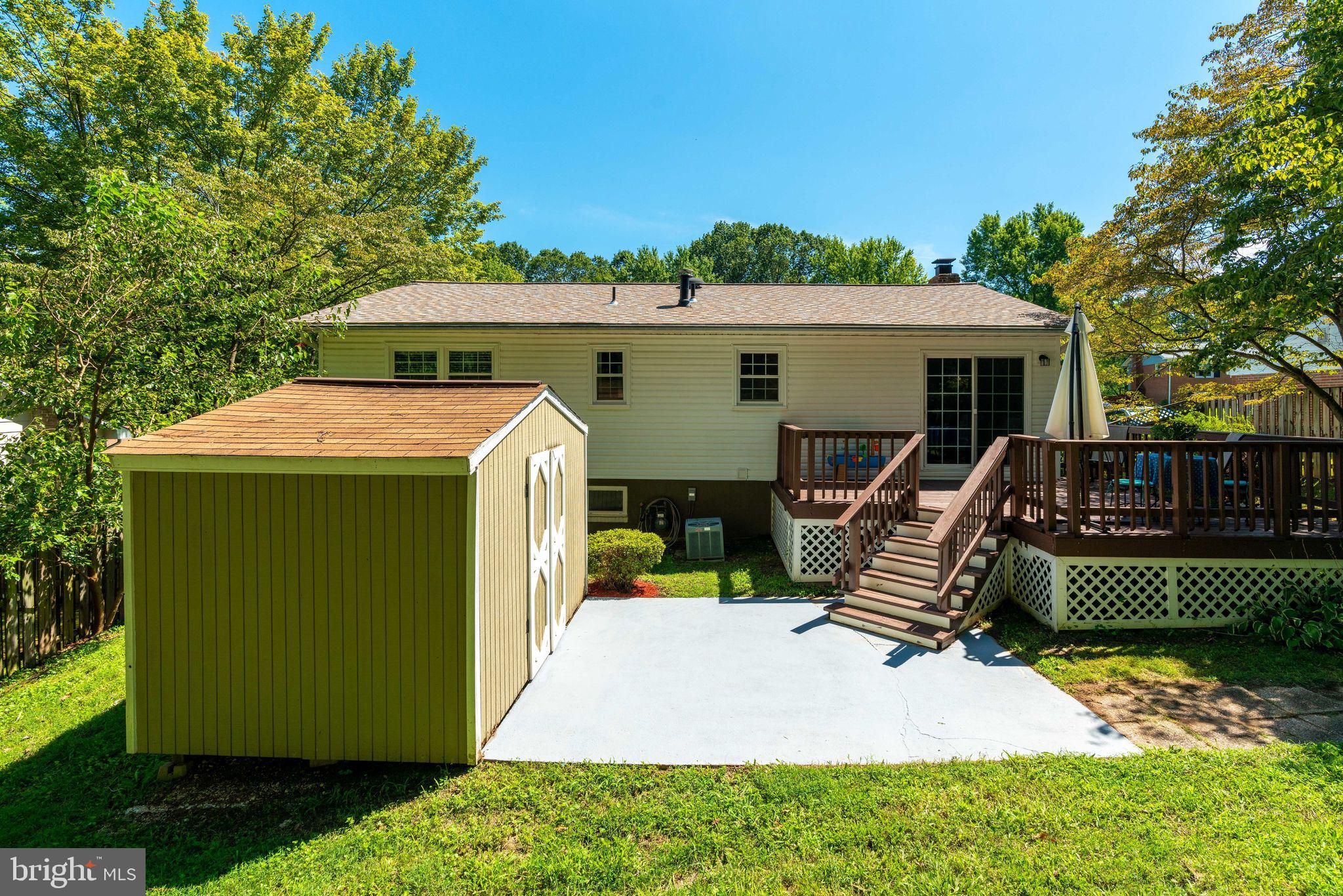 13638 Kingsman Road Woodbridge, VA 22193 - Photo 40 of 40 Rear Exterior