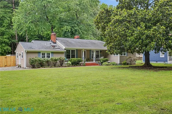 $439,900 | 114 Winsome Haven Drive, Seaford, VA 23696