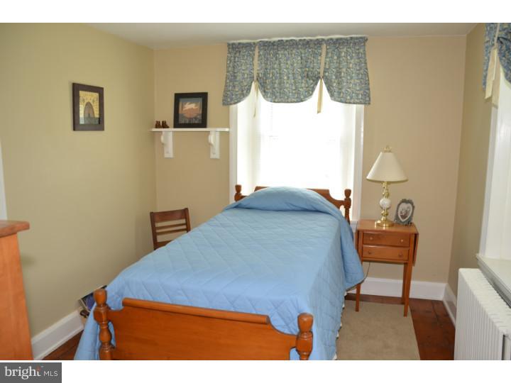 2260 Valley Road Jamison, PA 18929 - Photo 14 of 20 Bedroom 4