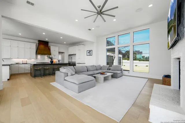 $2,995,000 | 8414 Terra Mont, San Antonio, TX 78255