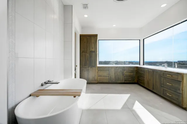 $2,995,000 | 8414 Terra Mont, San Antonio, TX 78255