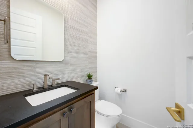 $2,995,000 | 8414 Terra Mont, San Antonio, TX 78255