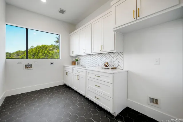 $2,995,000 | 8414 Terra Mont, San Antonio, TX 78255