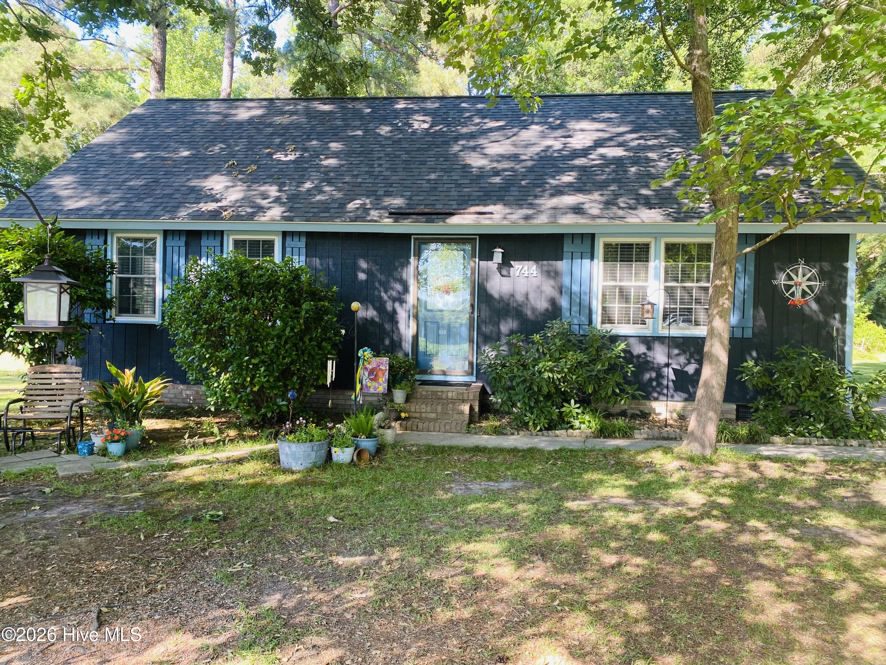 744 Mrs Tates Road Whiteville, NC 28472 - Photo 3 of 50 IMG_1374