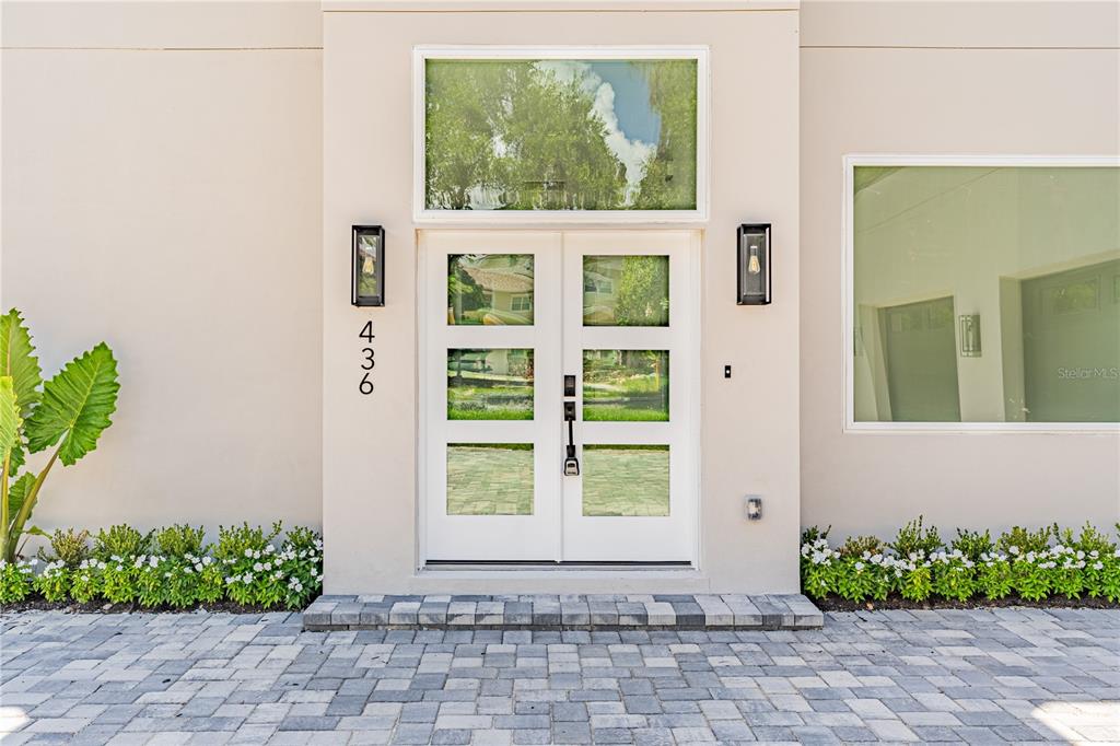 436 East 7th Avenue Windermere, FL 34786 - Photo 5 of 27 a front view of a house