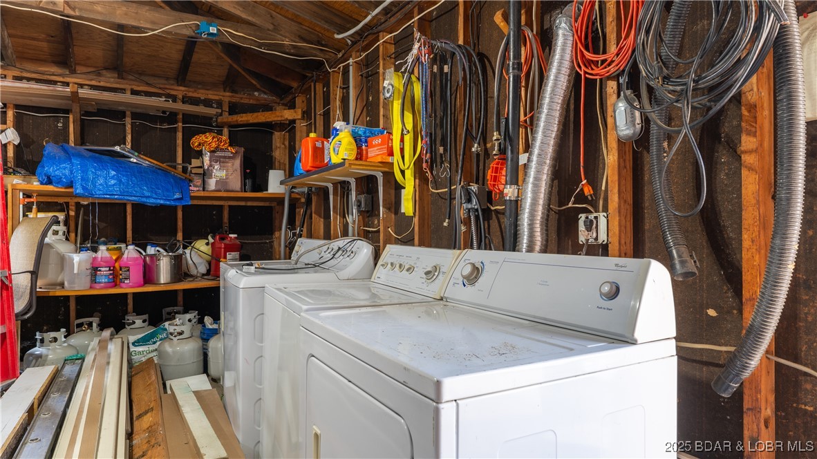 804 Manor Circle, Unit D Osage Beach, MO 65065 - Photo 20 of 34 laundry facilities