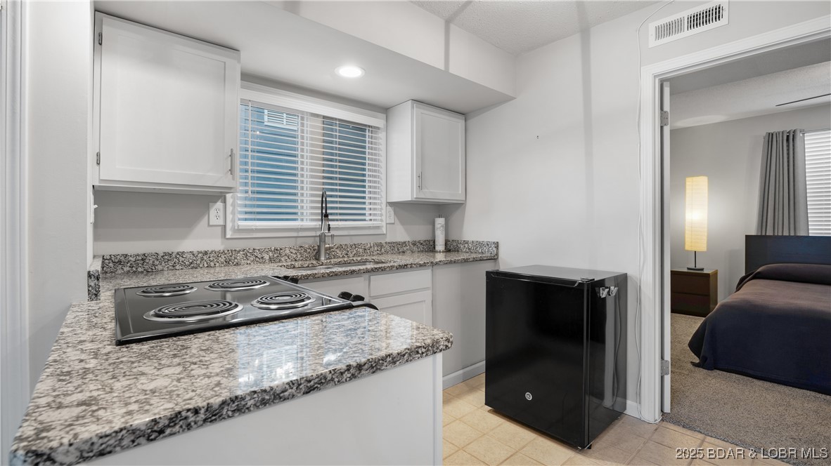 804 Manor Circle, Unit D Osage Beach, MO 65065 - Photo 2 of 34 granite countertops