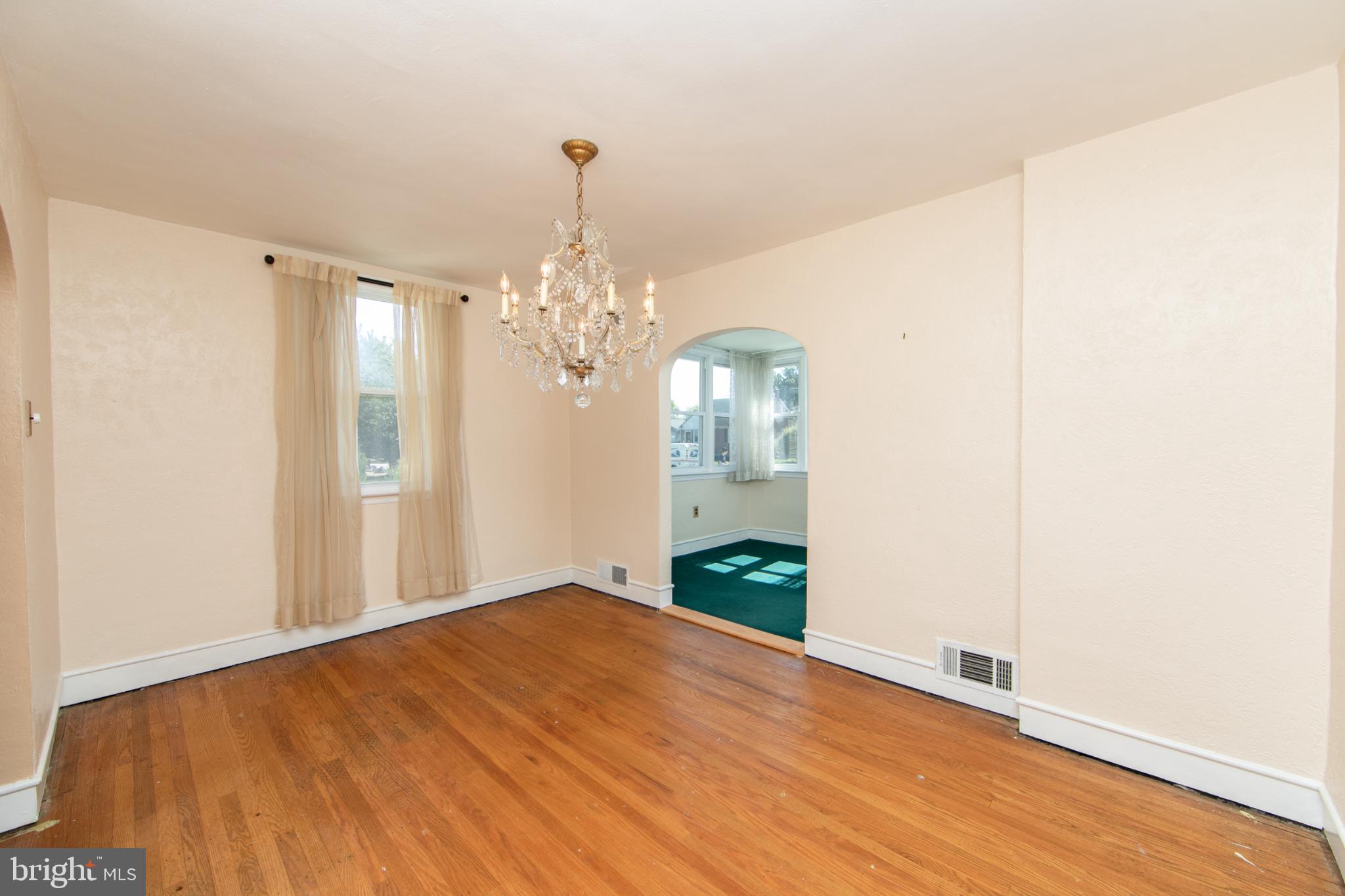 449 Hawarden Road Springfield, PA 19064 - Photo 14 of 60 Bright, airy space with elegant chandelier.