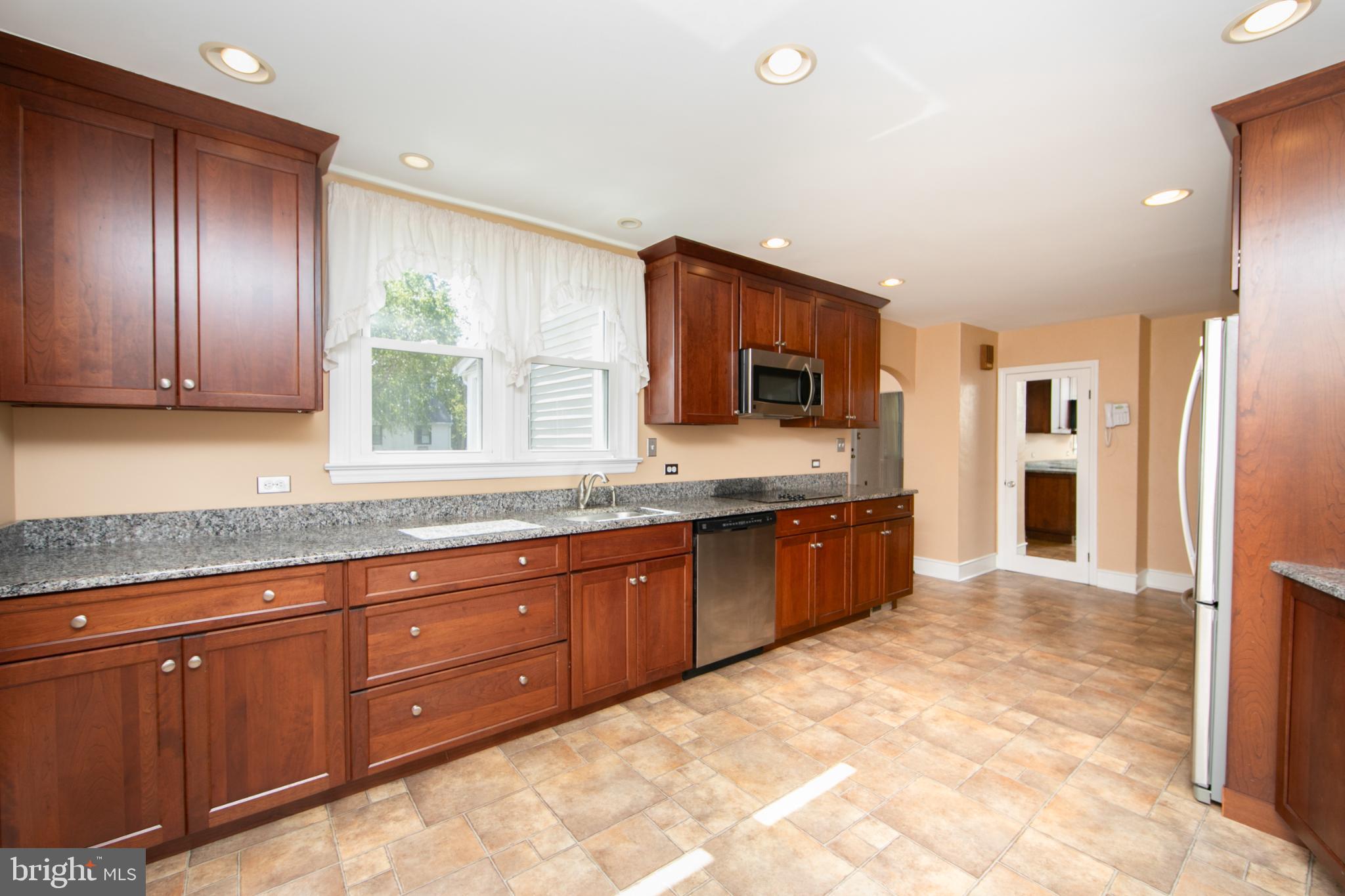 449 Hawarden Road Springfield, PA 19064 - Photo 19 of 60