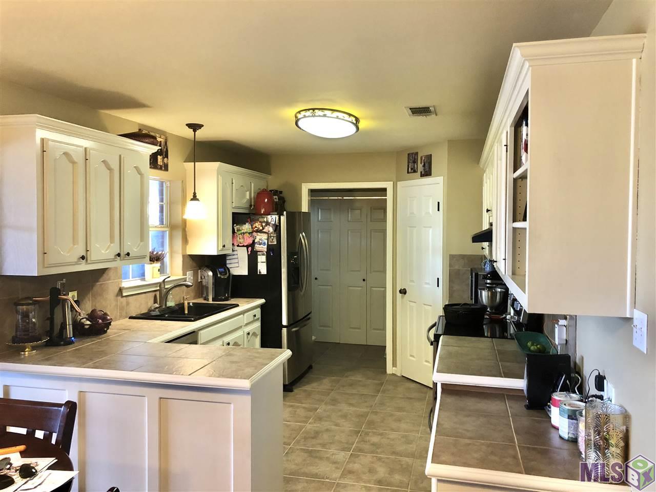 10789 Cardinal Road Denham Springs, LA 70726 - Photo 9 of 29