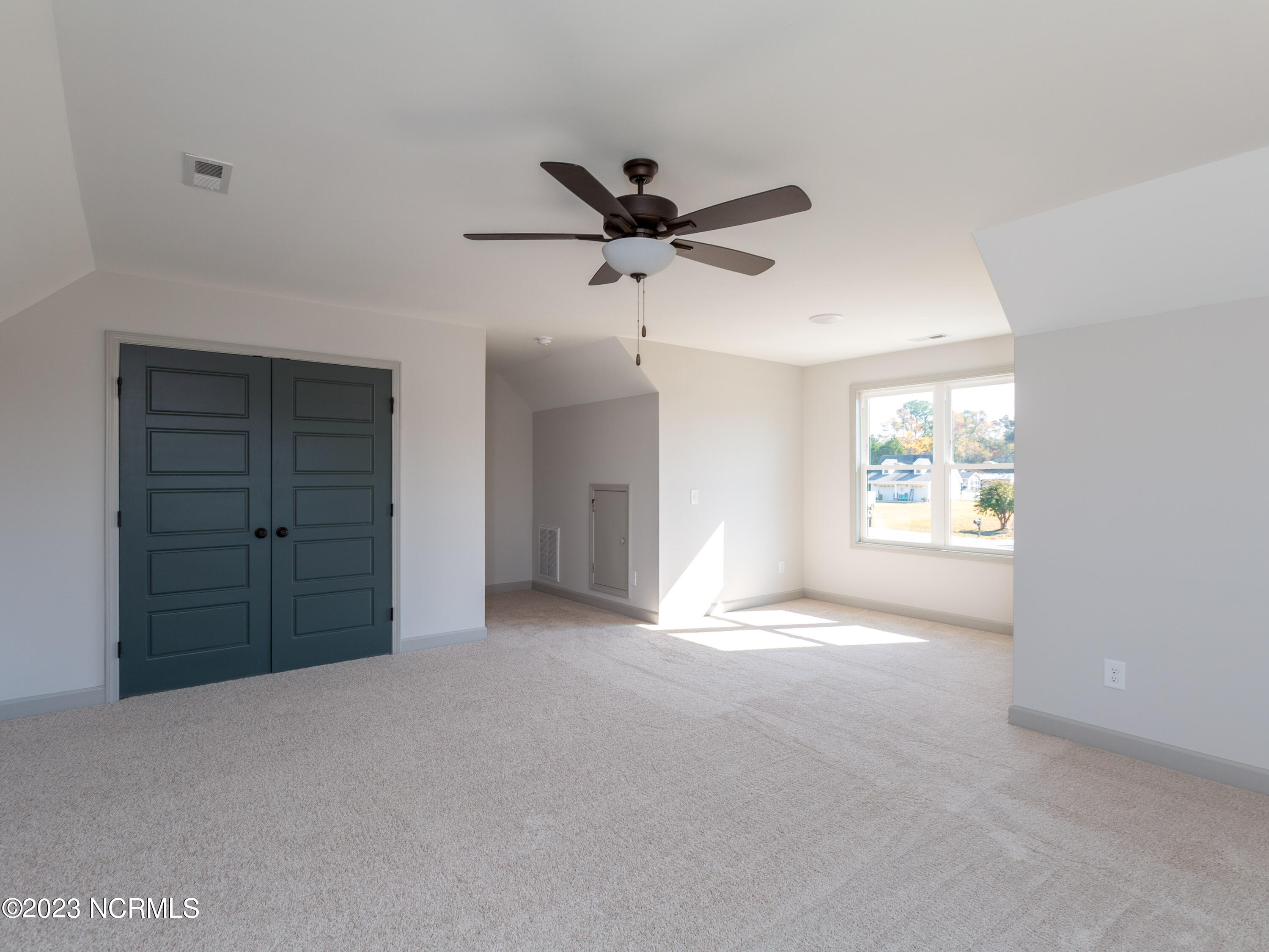 83 Hidden Cove Lane Clinton, NC 28328 - Photo 19 of 26 83 Hidden Cove-11