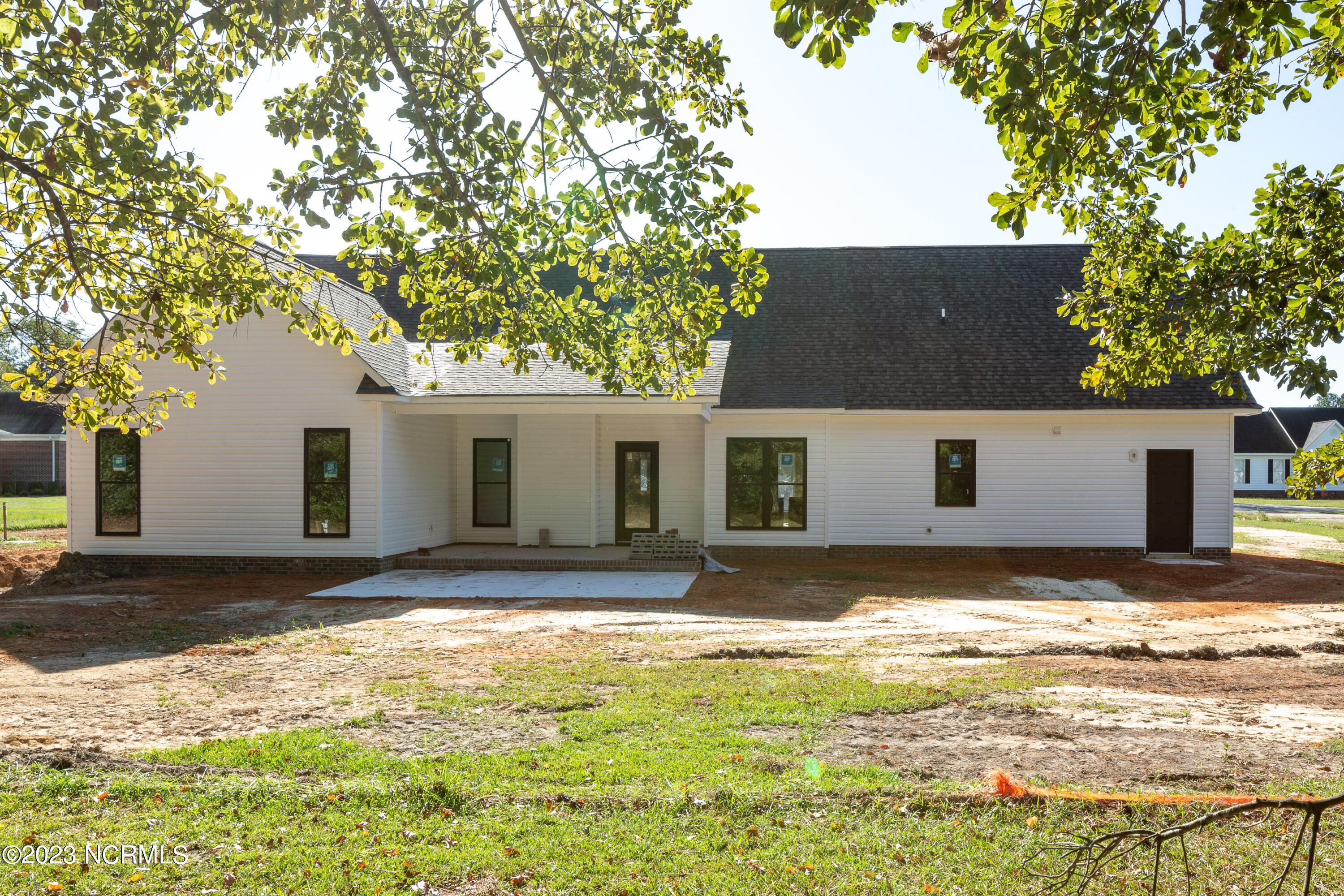83 Hidden Cove Lane Clinton, NC 28328 - Photo 21 of 26 83 Hidden Cove-31