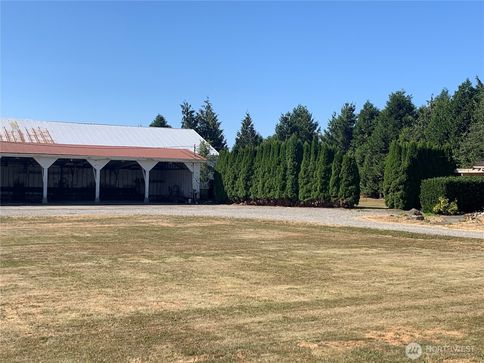 3037 Massey Road Everson, WA 98247 - Photo 18 of 28 a swimming pool is sitting in middle of the ocean