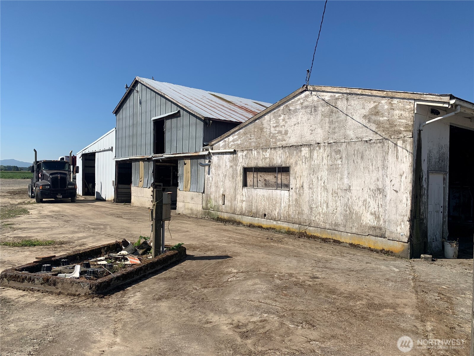 3037 Massey Road Everson, WA 98247 - Photo 19 of 28 a view of a house with backyard and roof