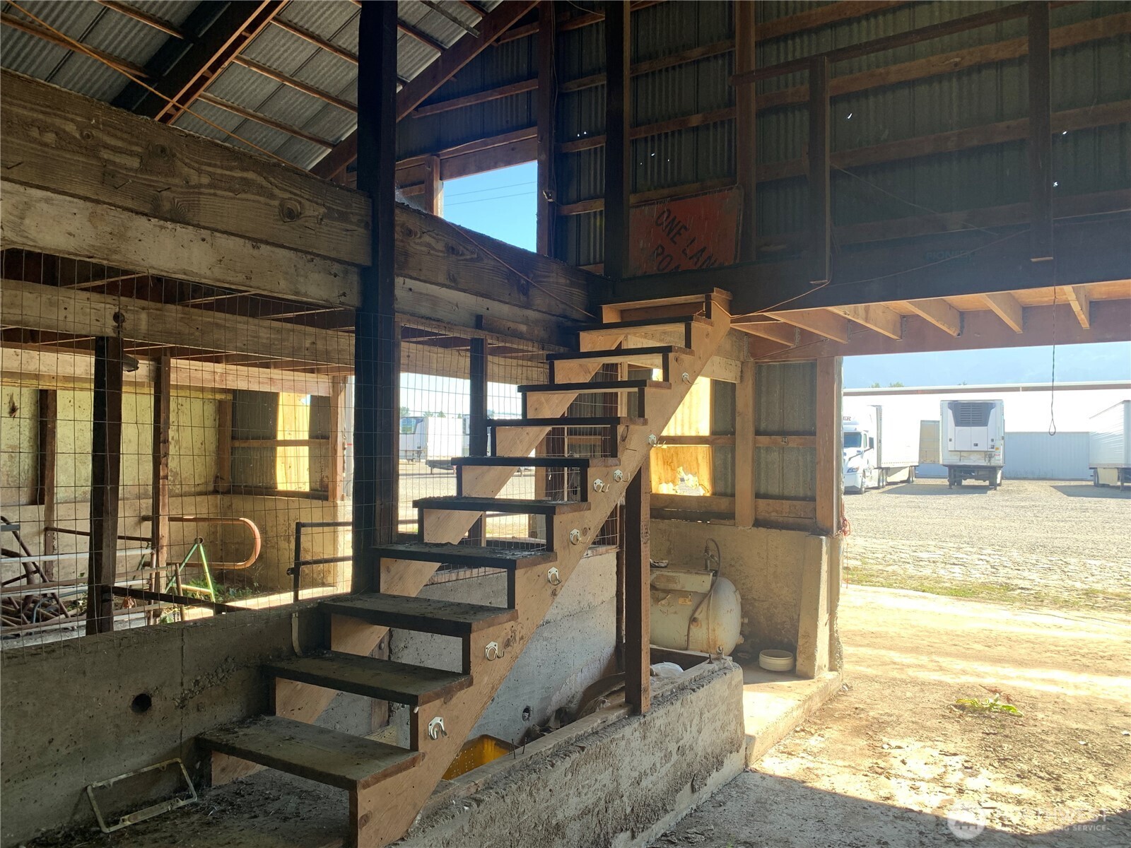 3037 Massey Road Everson, WA 98247 - Photo 23 of 28 a view of a room with wooden floor and a tub