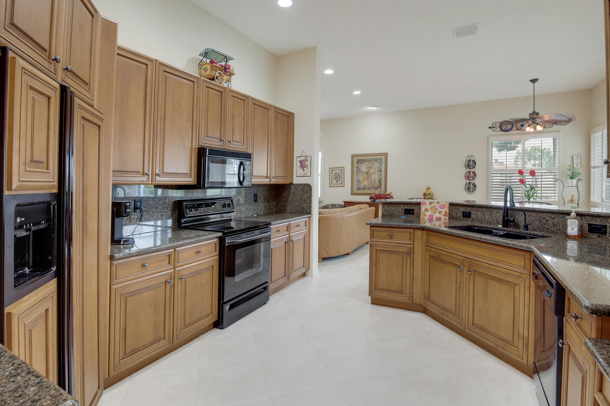 6742 Garde Road Boynton Beach, FL 33472 - Photo 17 of 51 6742 Garde Rd (18)