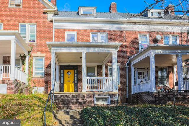 $3,500 | 342 East University Parkway, Baltimore, MD 21218
