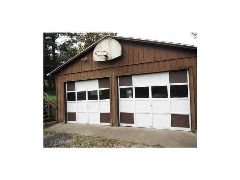 1588 Grange Road Charleroi, PA 15022 - Photo 18 of 18 Parking Lot/Garage.