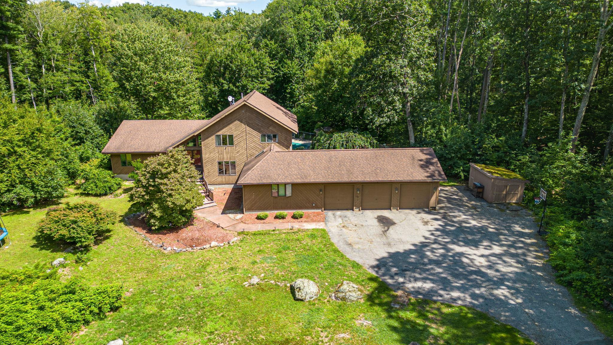 7 Terracewood Road Londonderry, NH 03053 - Photo 1 of 40