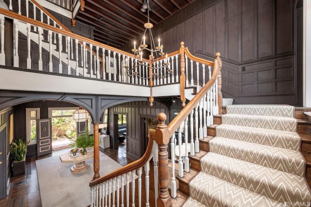 a view of entryway with a front door