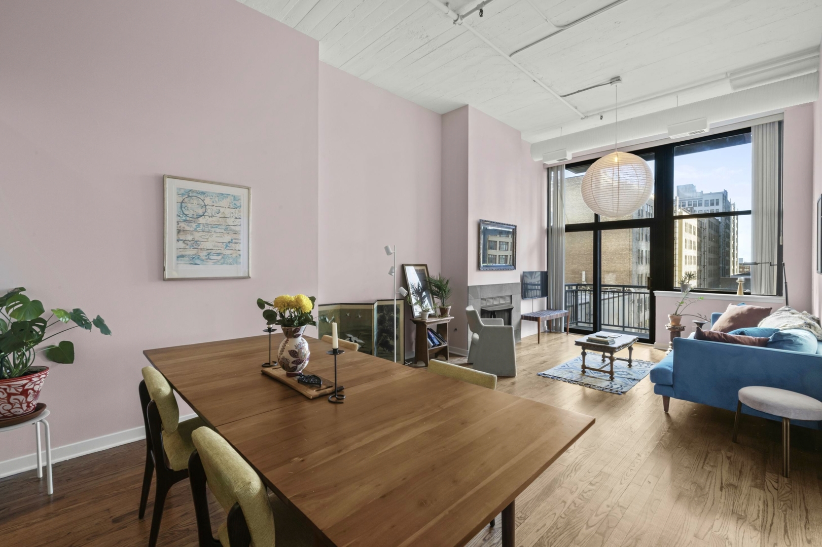 547 South Clark Street, Unit 604 Chicago, IL 60605 - Photo 9 of 31