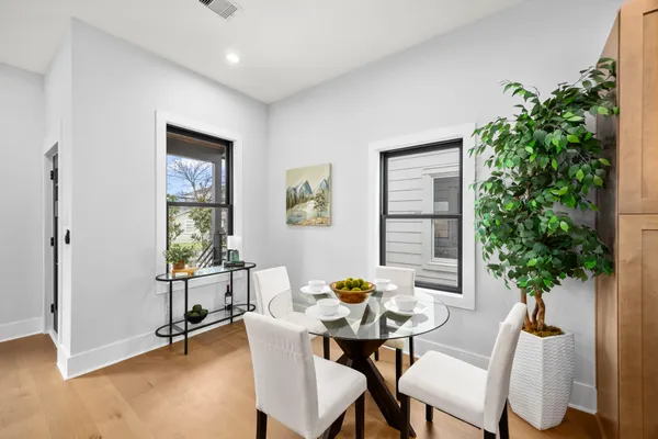 $2,700 | 122 East 31st 1/2 Street, Houston, TX 77018