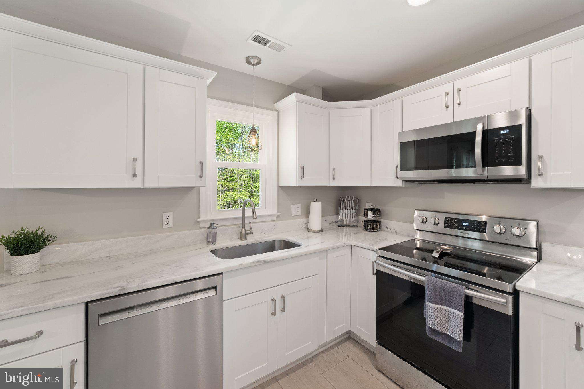 7258 Baldwin Ridge Road, Unit A Warrenton, VA 20187 - Photo 11 of 31